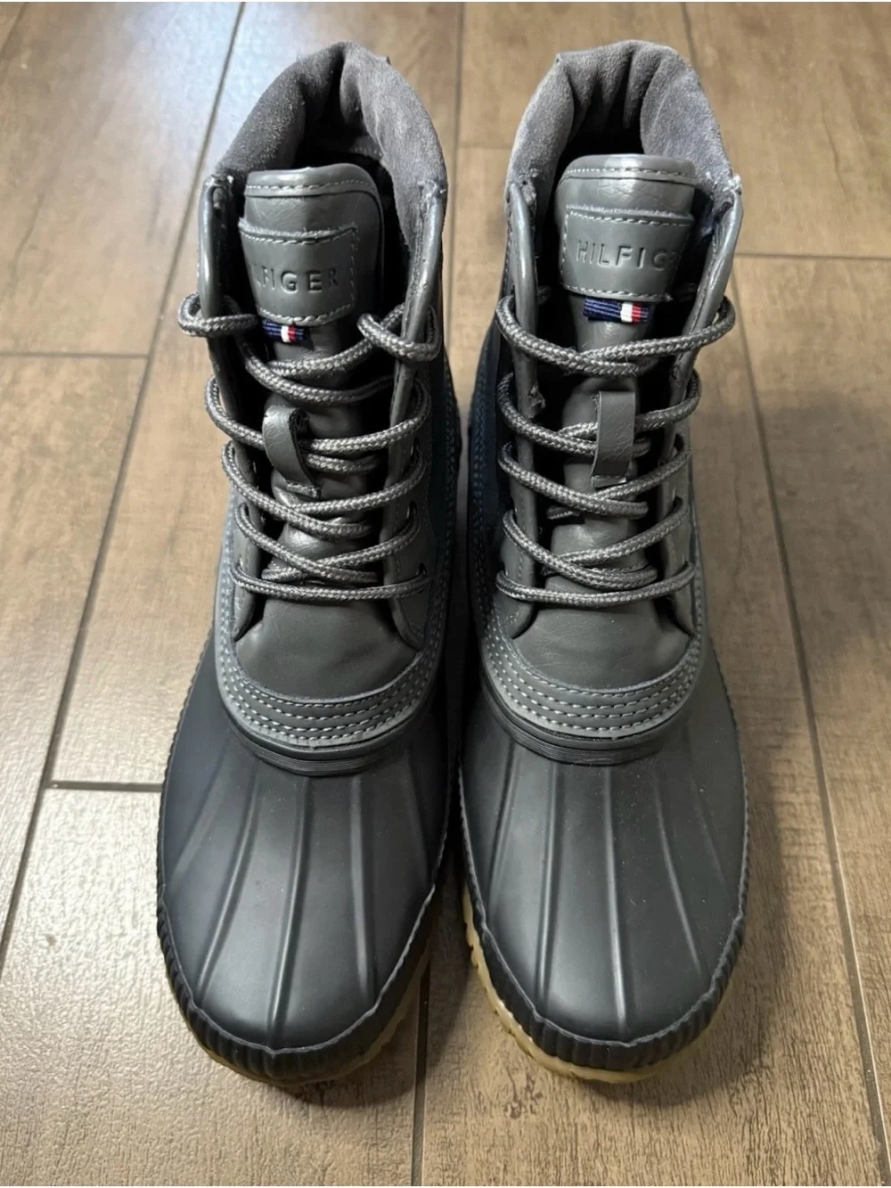 Tommy Hilfiger TM-Casey Duck Rain Boot Rubber Gray Upper Leather Men’s Sz 9